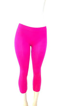 Load image into Gallery viewer, womens leggings perfect for  gym yoga or any activity